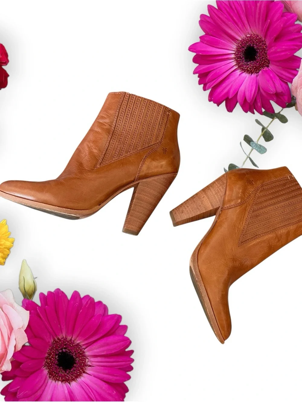 Frye Remy Chelsea Leather Boot. Cognac Leather Ankle Booties with Stacked Heel